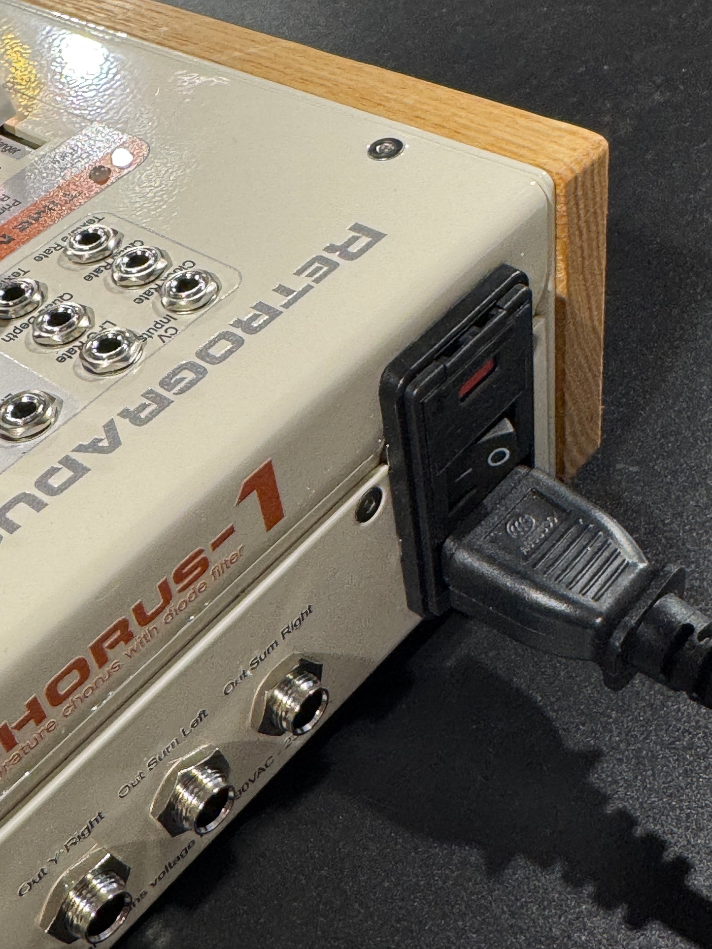 Chorus-1𝜶, Almond finish