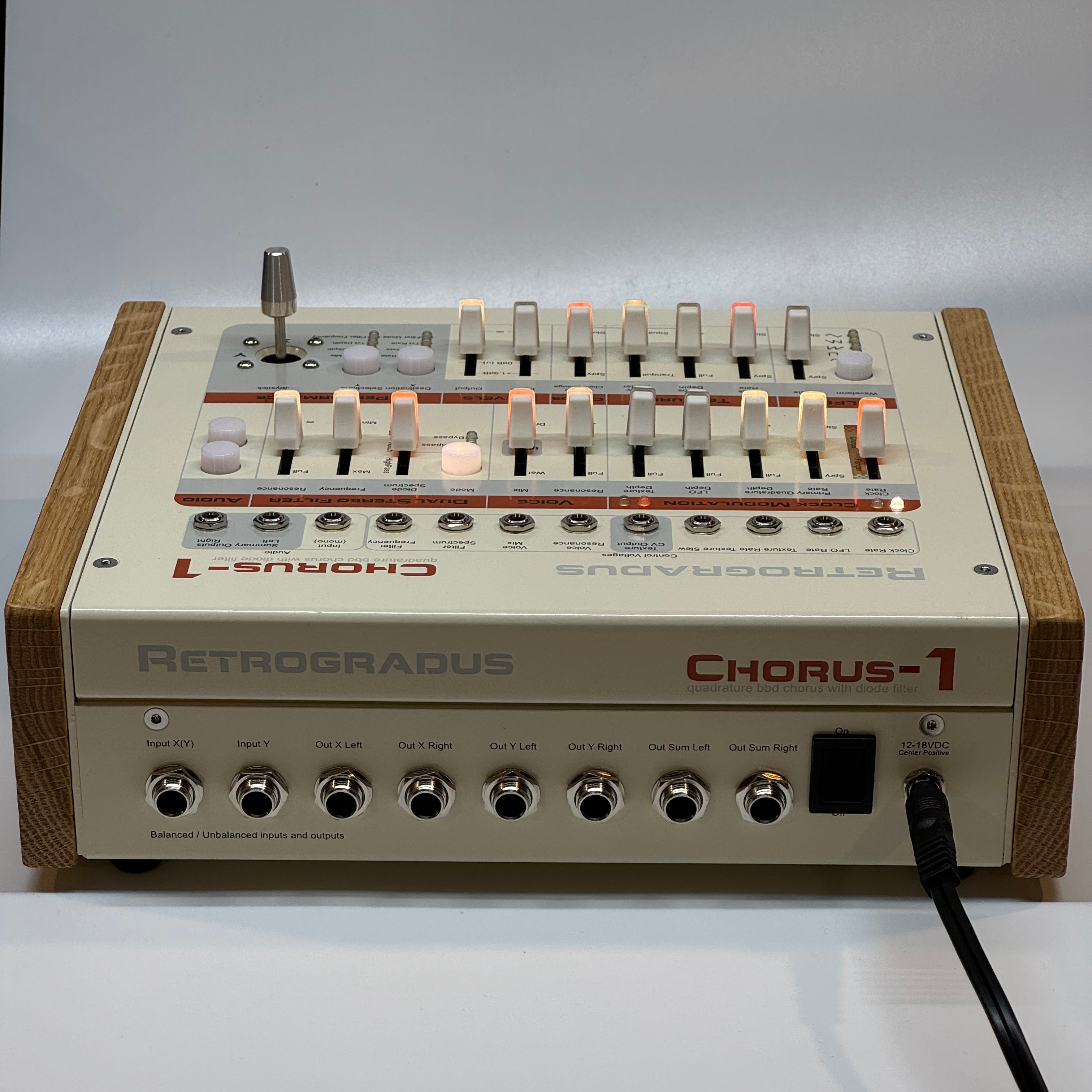 Chorus-1, Almond Finish