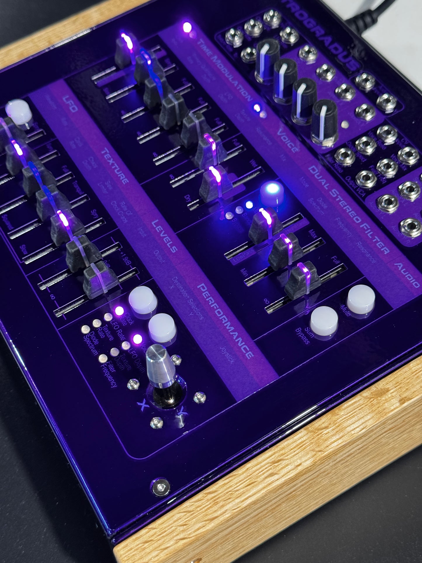 Chorus-1𝜶, Illusion Purple finish